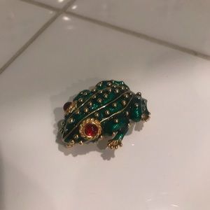 Ciner Frog Brooch
